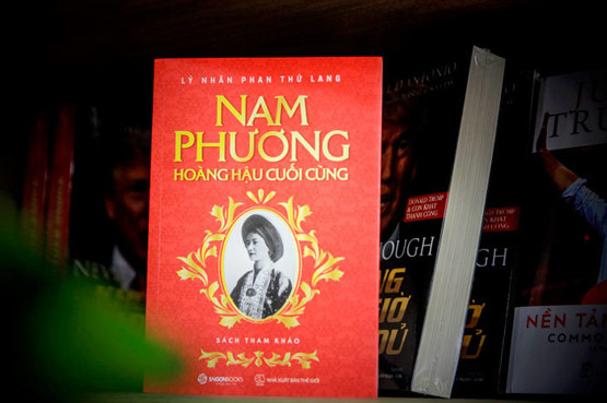 Nam Phương – Hoàng hậu cuối cùng - Tác giả Lý Nhân Phan Thứ Lang